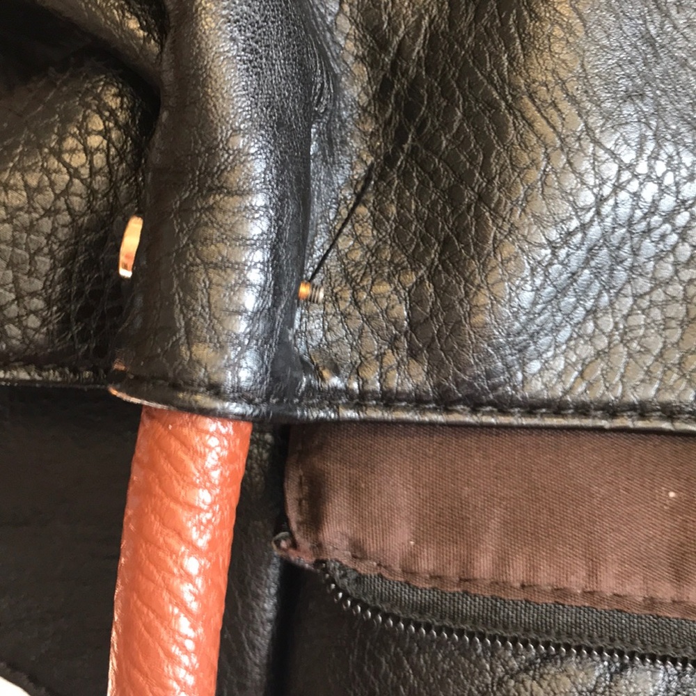Purse - Picture 2 of 3